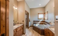 Elegant Bathroom Vanities: Remodeling Tips and Trends